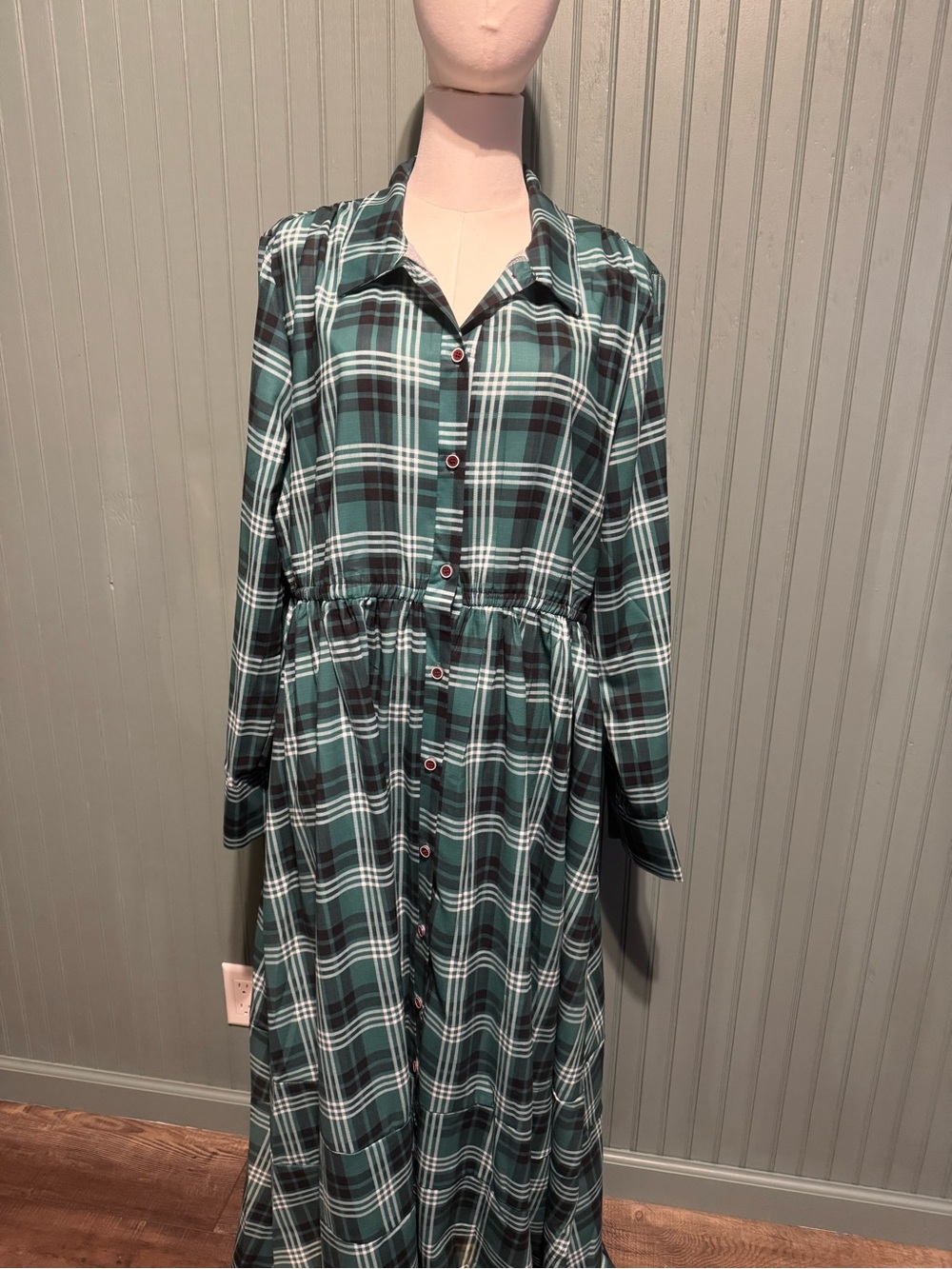 Source Unknown Green and Black Plaid Button-Front Maxi Dress